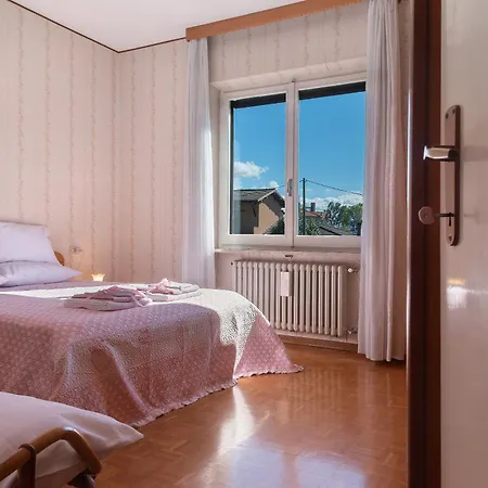 Casa Rosanna Al Lägenhet Maccagno